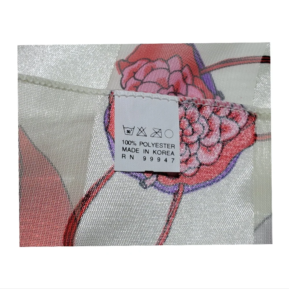 Elegant Scarf with Multicolor Hats Printed